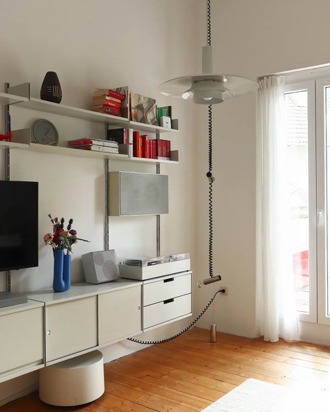 Thumbnail of c-2dwytydnf-cf343f521e804072 3