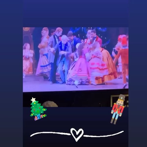 Thumbnail of p-ci8js51gvll-cfb8b8461c4340c0 2