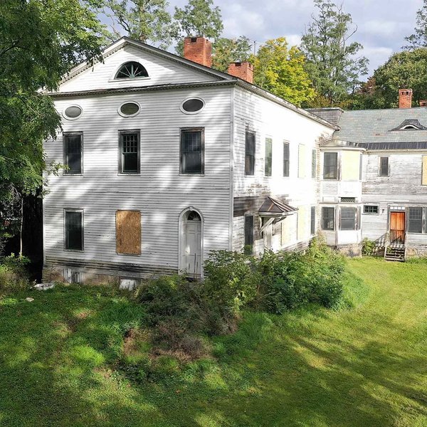 Thumbnail of p-cj3scwluwzq-cfeeecaf61ae438e 1