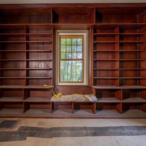 Thumbnail of p-cj3scwluwzq-cfeeecaf61ae438e 5