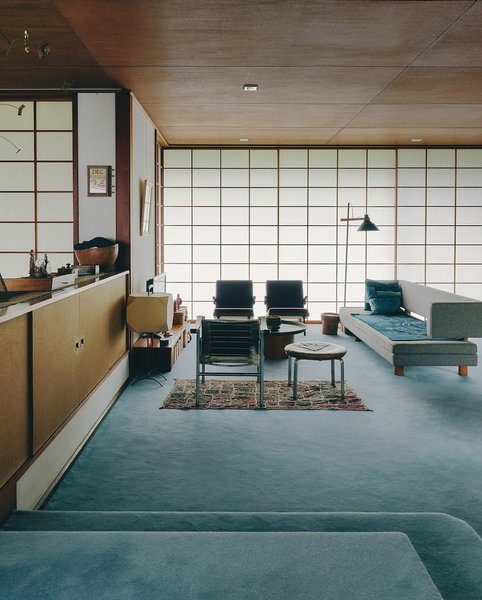 Thumbnail of dolucq-cmxo-d22e8da32ca2426e 0