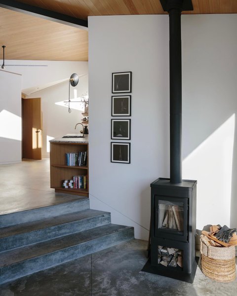 Thumbnail of p-csw94z9r5gv-d2bd0e2b8efb4625 2