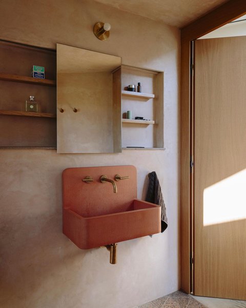 Thumbnail of p-csw94z9r5gv-d2bd0e2b8efb4625 4