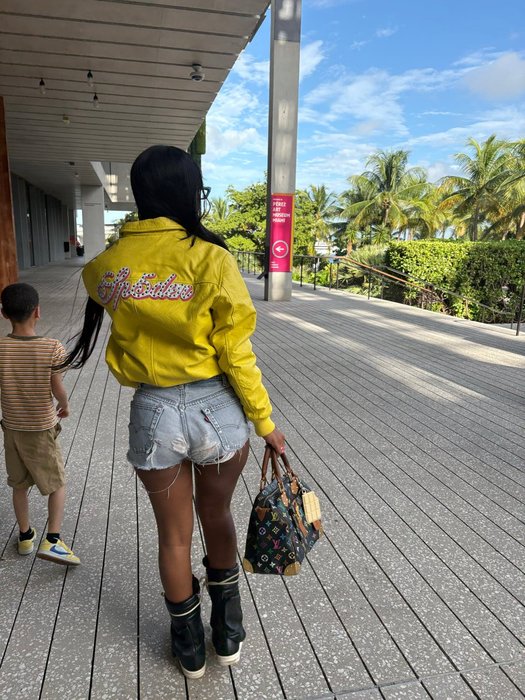 Thumbnail of www-x-com-helovelayy-status-1980851594322448709-d3a21806d28f486a