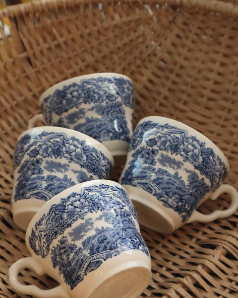 Thumbnail of p-dg0wlc2ie39-d3d38da5fb6e4870 0