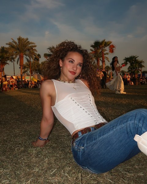 Thumbnail of p-die4goizwba-d3e3748672864d61 4