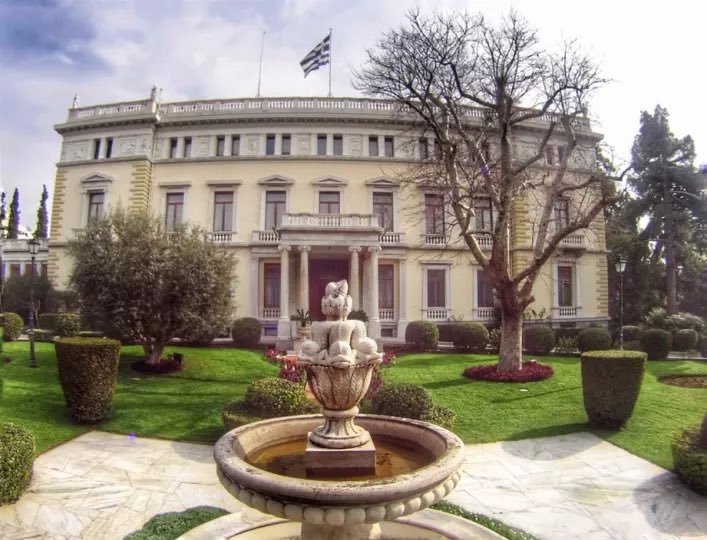 Thumbnail of www-x-com-mkaristianou-status-1879124140755415353-d447199a79594425