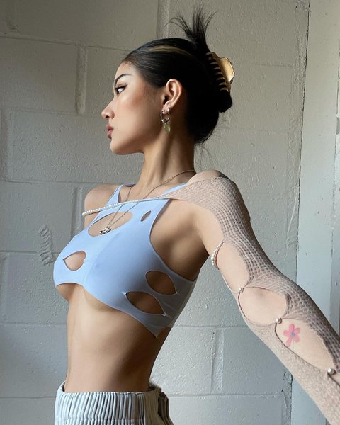 Thumbnail of p-cknkhjllii0-d5d583c18ec6472c 0