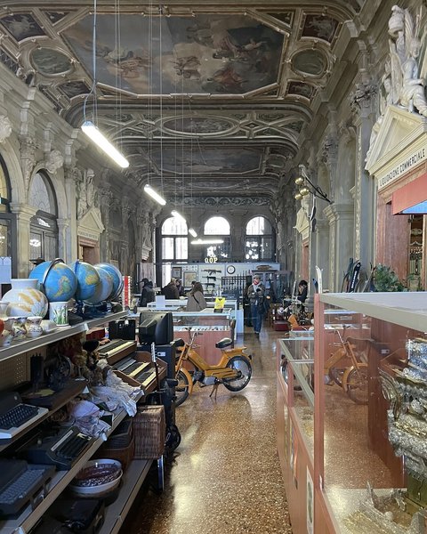 Thumbnail of p-ddaqetwio7u-d5e2ebdca098499a 3