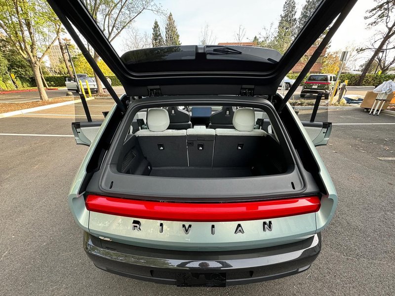 Thumbnail of p-c4yumlevxqf-d79730f3f1e34abd 9