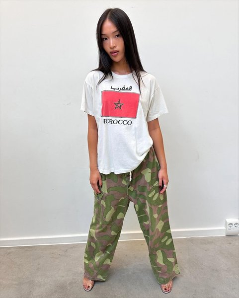 Thumbnail of instagram-d90aac6ec8c74e10 0