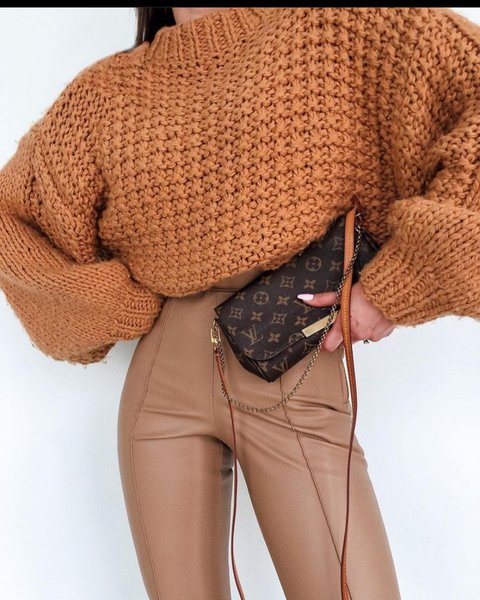 Thumbnail of p-ciwccmbjzae-d988635988364bee 1