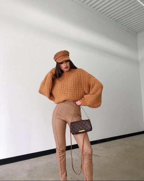 Thumbnail of p-ciwccmbjzae-d988635988364bee 2