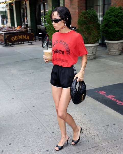 Thumbnail of www-instagram-com-p-dmthfy9sxpu-img-index-2 2