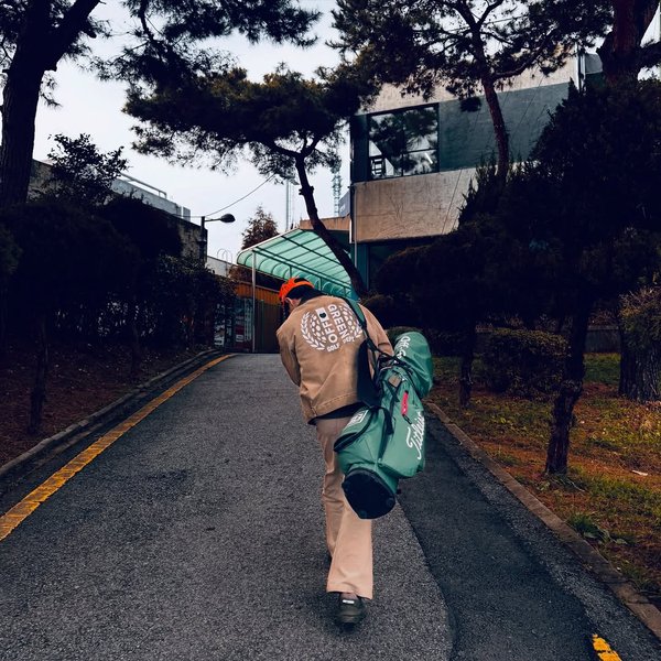 Thumbnail of instagram-dc3e6148a9fc43fe 11