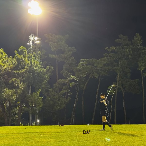 Thumbnail of instagram-dc3e6148a9fc43fe 4