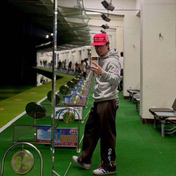 Thumbnail of instagram-dc3e6148a9fc43fe 7