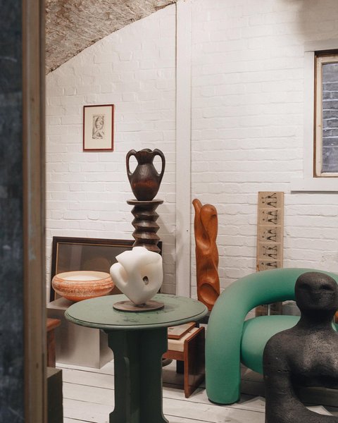 Thumbnail of p-caph02xtlb2-dc7f2041b2ca4d3c 0