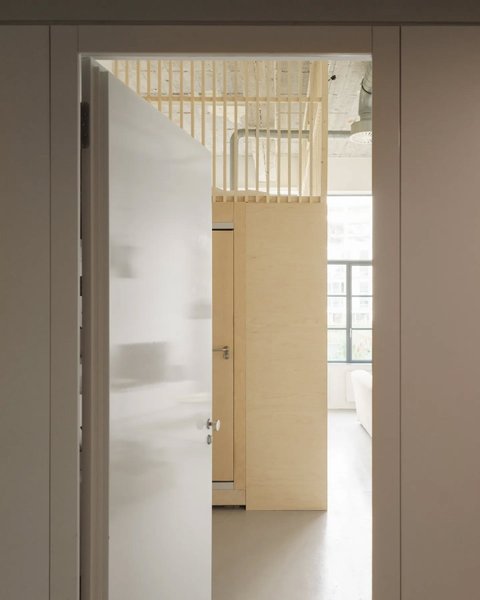 Thumbnail of p-cemkznlo9if-ddf821a9037c45ab 0