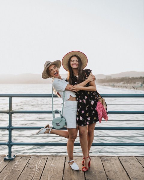 Thumbnail of p-bklchzlb6r-de7d9f05939e4273 0