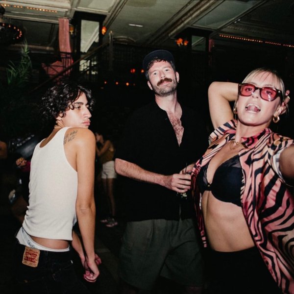 Thumbnail of p-cs17paplze3-ded93255d36b411e 0