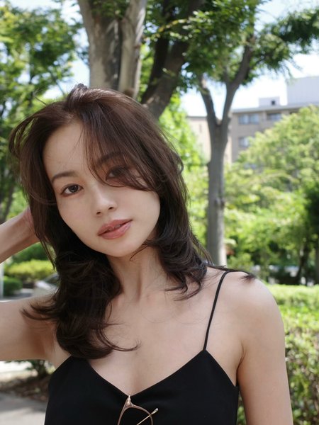 Thumbnail of p-dnvzq1xpqtr-dfb94f24b108416f 2