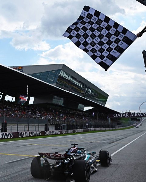 Thumbnail of p-c82ia8yozga-e07afa404b16415a 4