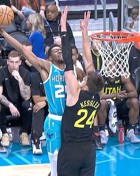 Thumbnail of c2n-jsjjuri-e130c0cec39e4848 0