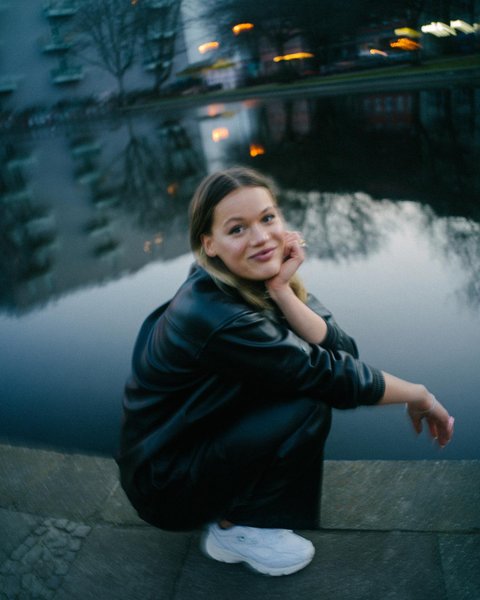 Thumbnail of p-car2lxns0ef-e1c8d9ada579432b 0