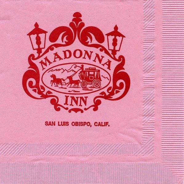 Thumbnail of zoe-yasemin-artdirection-e416872171e24f39 1