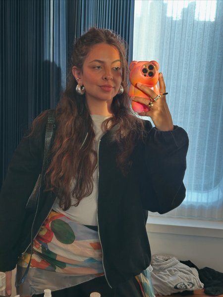 Thumbnail of p-dlybyqwsc0s-e45e740d70334ca7 3