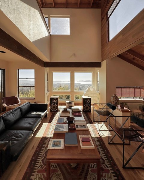 Thumbnail of c-kksikyrrs-e77ac800d9c94b27 0