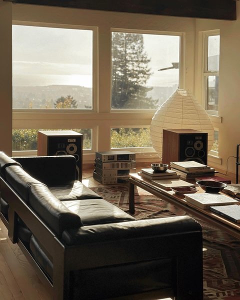 Thumbnail of c-kksikyrrs-e77ac800d9c94b27 7