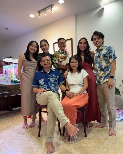 Thumbnail of www-instagram-com-p-ds67k8ukwh3-img-index-2 9