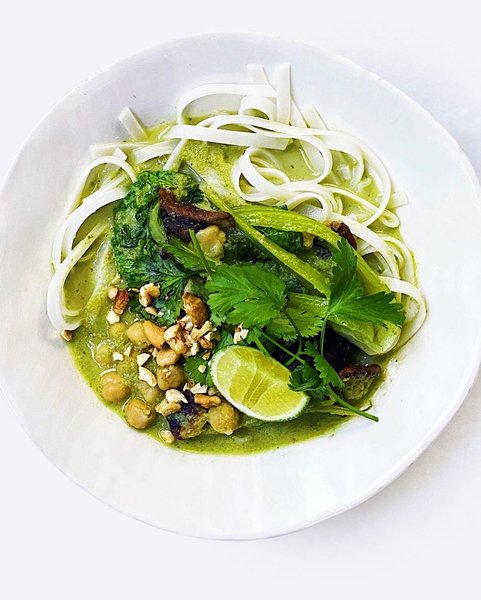 Thumbnail of b-0i42zhurm-e80b7ff160c14fd2 0