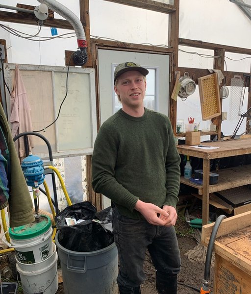 Thumbnail of p-cnvdg98tpqn-e838fbedc0b74da5 6