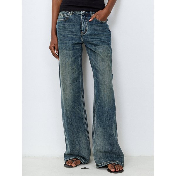 Thumbnail of p-dnt3vfpoy08-e85b6c790d234ea4 0