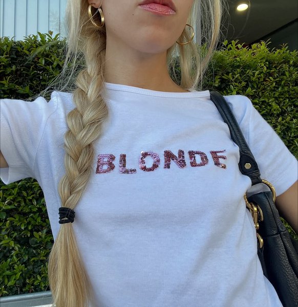 Thumbnail of www-instagram-com-p-dpwdeujeub-img-index-1 2