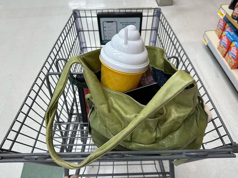 Thumbnail of p-ctzdktjomx9-ea661310a1194e4e 4