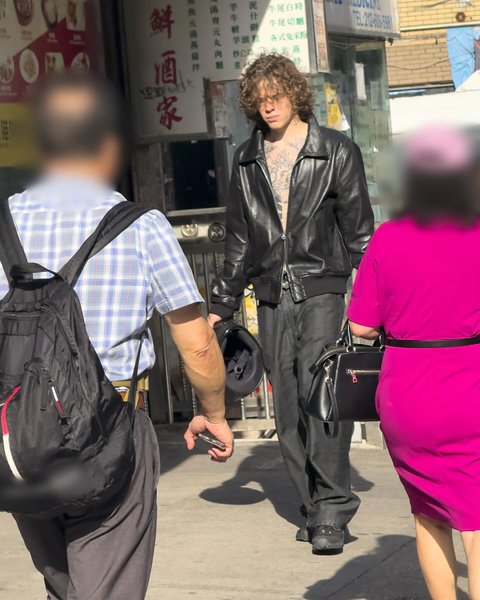 Thumbnail of p-dqwwfpwdtca-ea73f774ca8749a1 3