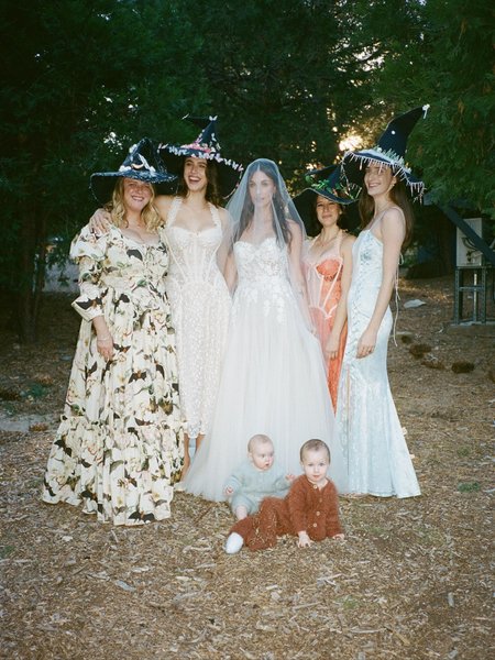 Thumbnail of p-dqstd9mkixa-eb6a3d7db6b74032 12