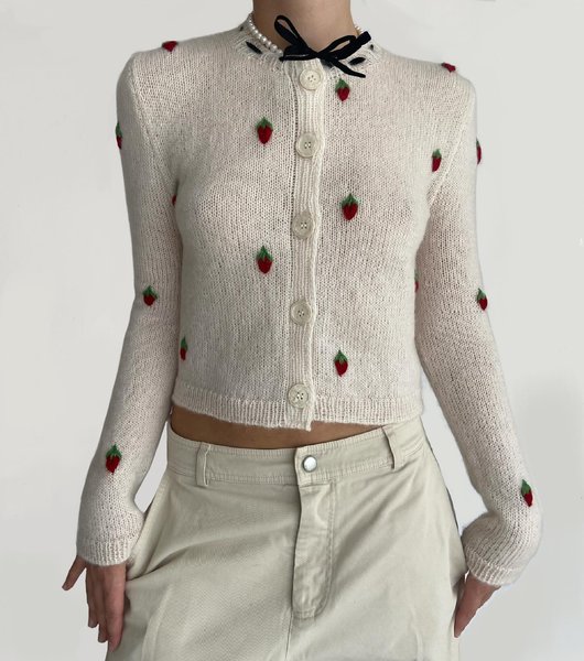 Thumbnail of p-c3gkfqgrlga-ed4e5bf401544822 5