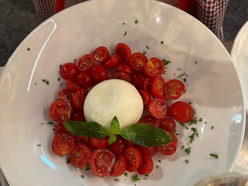 Thumbnail of p-cu98howxndc-ed795754f93a4ebd 2