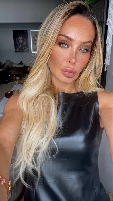 Thumbnail of www-x-com-alinarudge-status-1845875357662244962-ee461680dd444d21