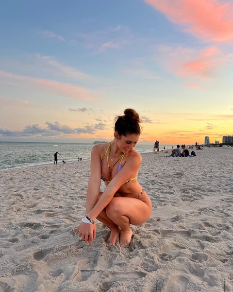 Thumbnail of p-cz7cizjsa0g-ee81b6cb718d490c 1