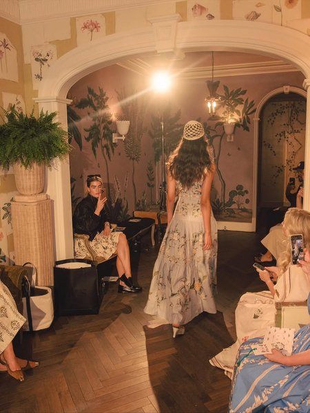 Thumbnail of www-instagram-com-p-dqcsfzkiaja-img-index-1 1