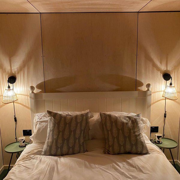 Thumbnail of p-czhgihioxeb-ef3806661aab4e0f 6