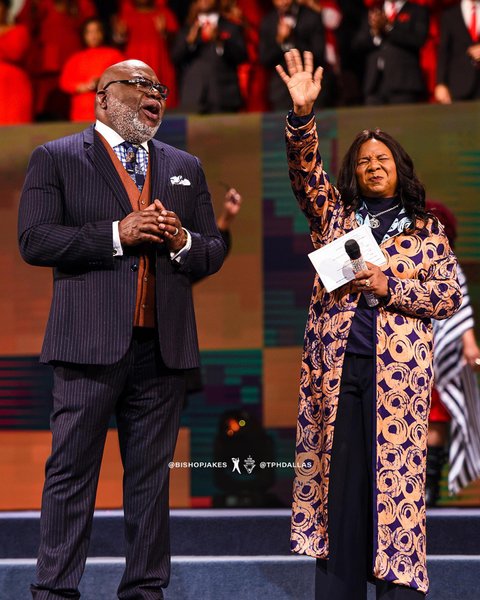 Thumbnail of p-b5icqrdn1bs-ef72f4f17f7f4d6c 0