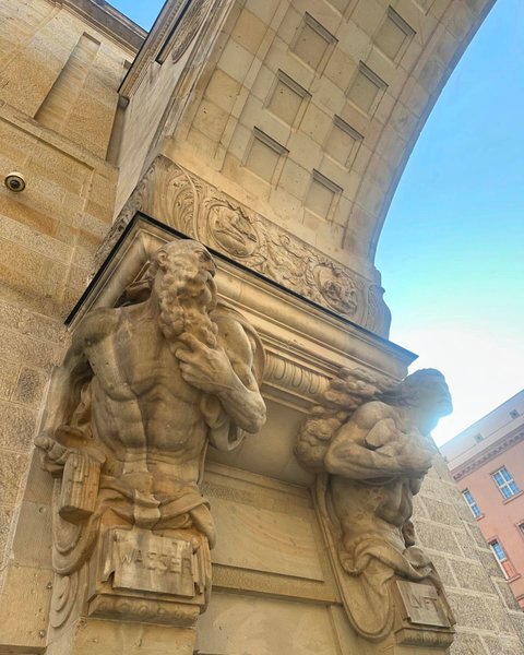 Thumbnail of c-sqqtgtekm-f11aa02eb9b4472d 5