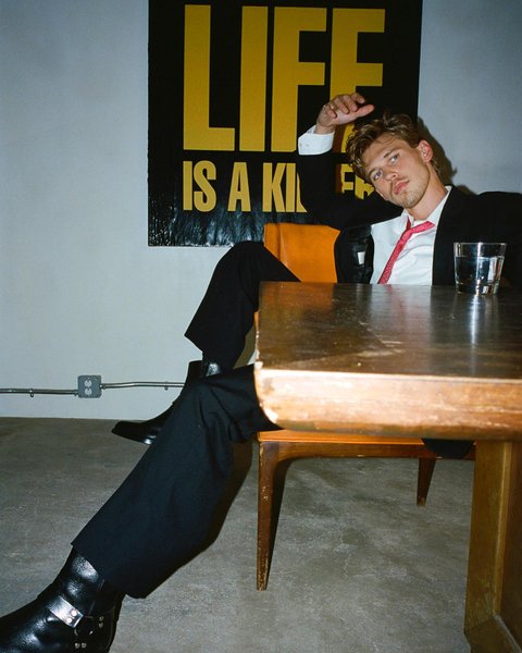 Thumbnail of p-cygodatu8ql-f140aa90b5fa49be 0